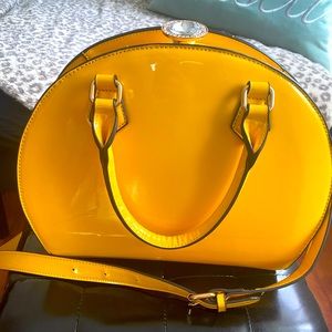 Retro Glam Yellow Patent Leather Purse with Rhinestone Clasp